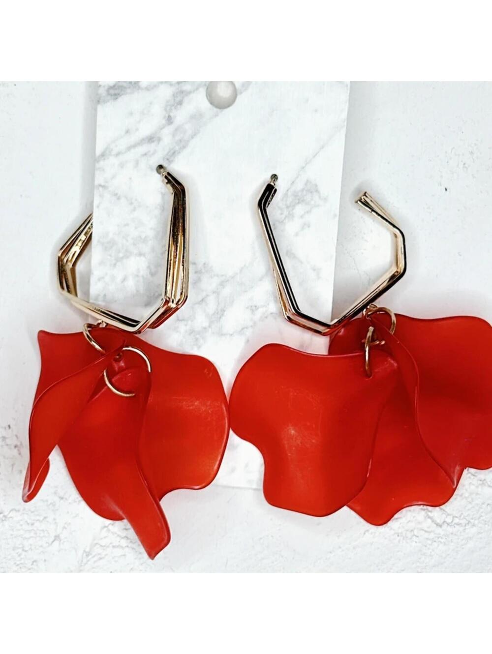 5913u. Rust Color Petal Earrings